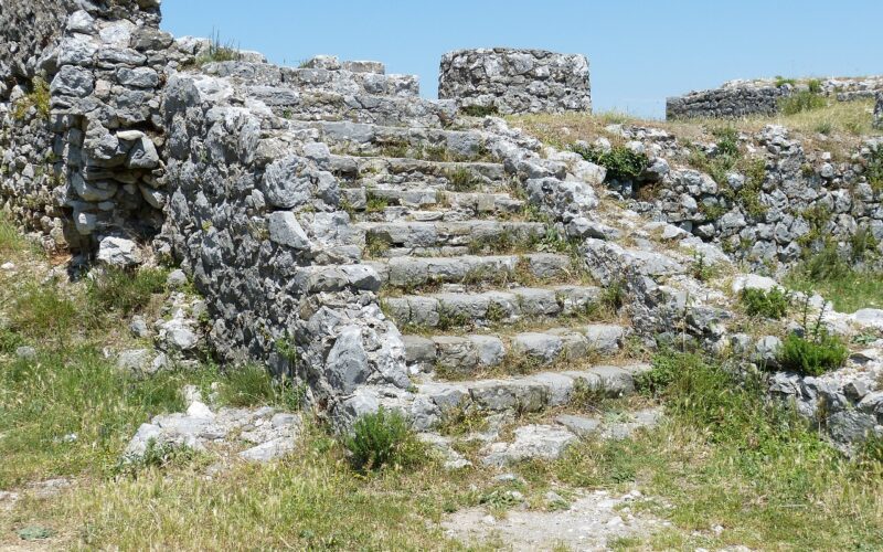 Bunkry, hory a kultura: objevte méně známé krásy Albánie